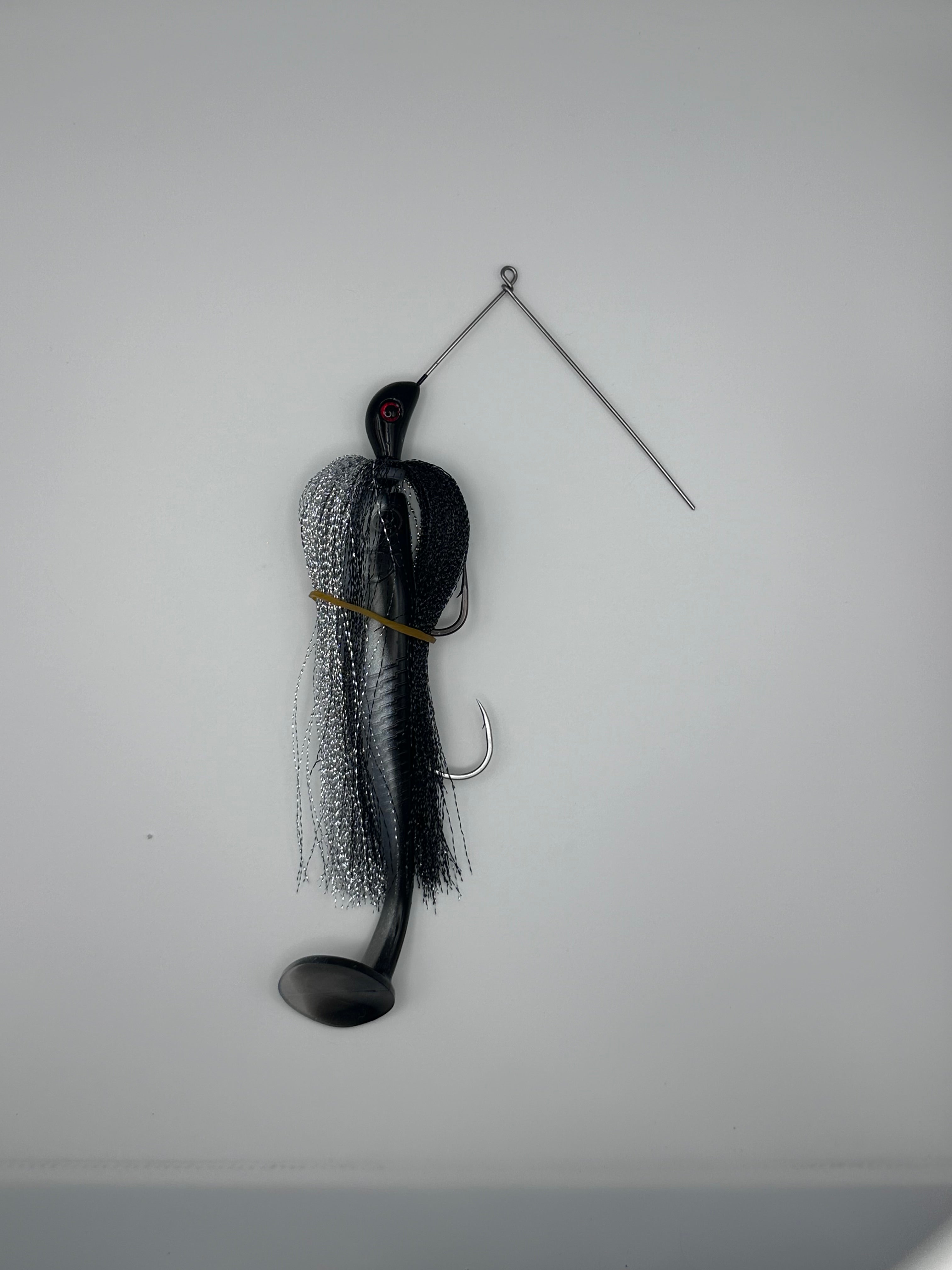 Flash tail spinnerbait 7”